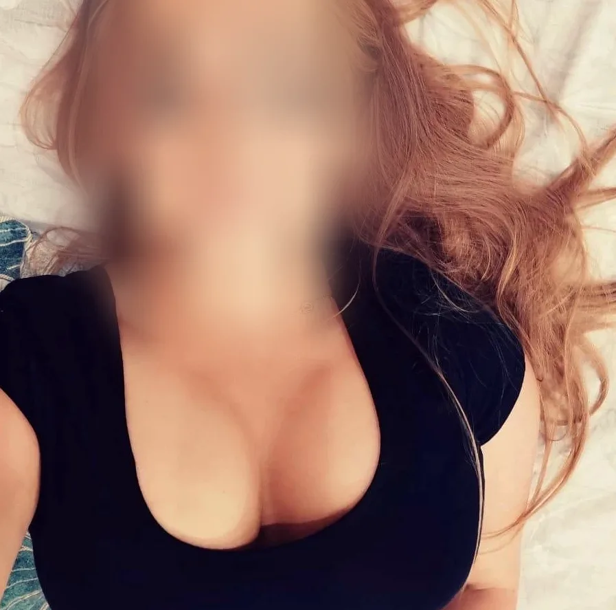 Carla, 32