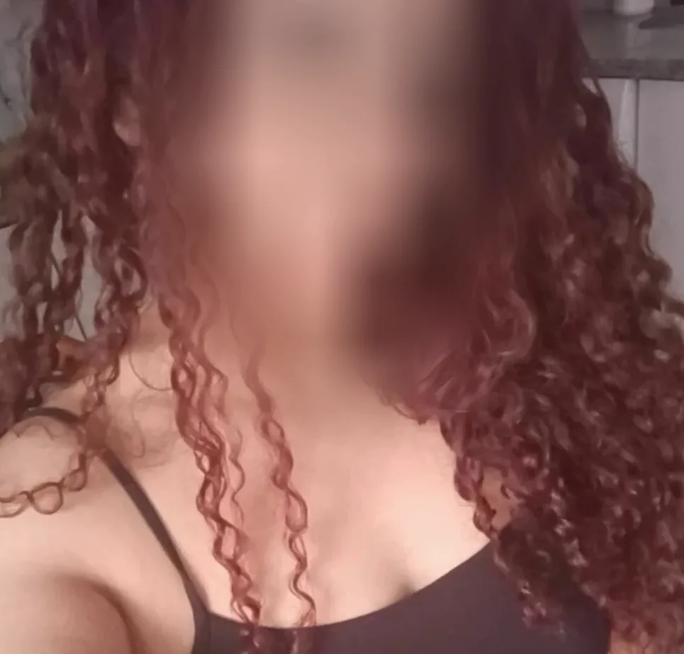 Jasmin, 25