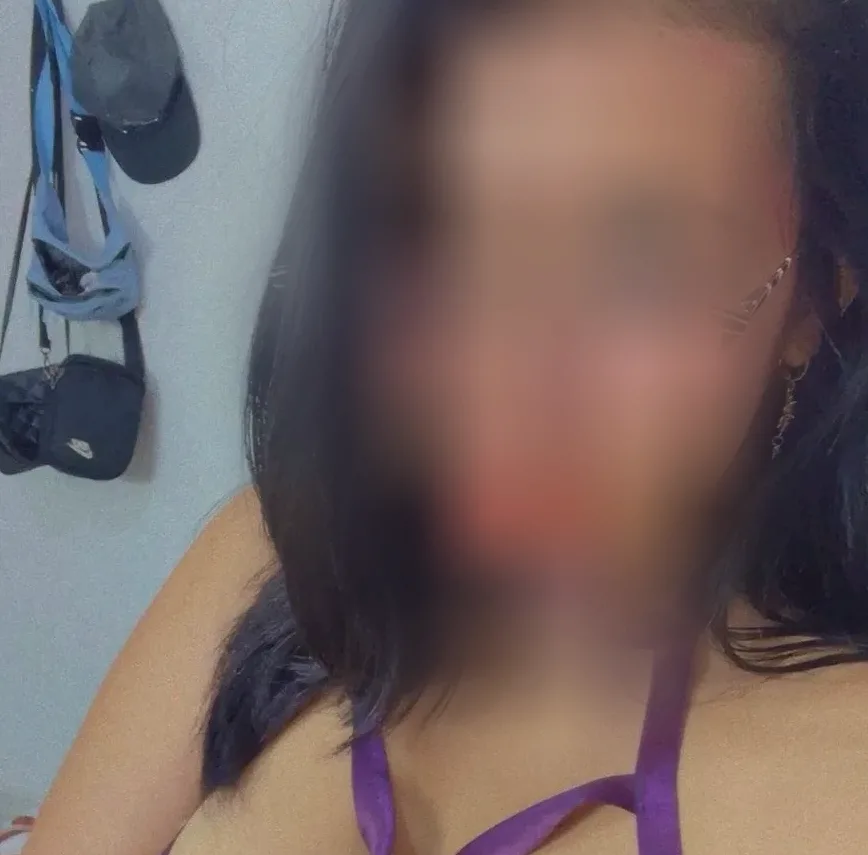 Nele, 23
